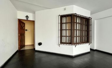 Casa tipo duplex en Barrio CAP Zárate