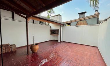 Casa tipo duplex en Barrio CAP Zárate