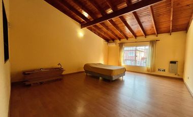 Casa tipo duplex en Barrio CAP Zárate