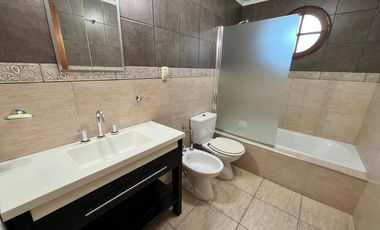 Casa tipo duplex en Barrio CAP Zárate