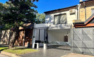 Casa tipo duplex en Barrio CAP Zárate