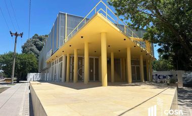 Local comercial en venta  Funes Santa Fe ubicación estratégica