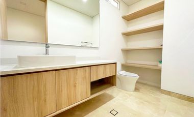 VENTA DE CASA EN PALMA REAL CARTAGENA CON PISCINA Y SALIDA AL MAR