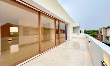 VENTA DE CASA EN PALMA REAL CARTAGENA CON PISCINA Y SALIDA AL MAR