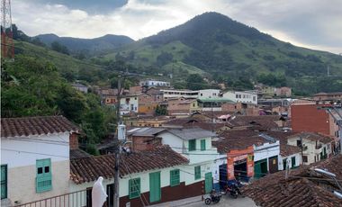VENTA CASA TITIRIB, SUROESTE ANTIOQUEÑO