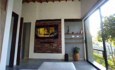 Alquiler Casa Finca vía La Ceja  La union 8824950 DL