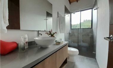 Alquiler Casa Finca vía La Ceja  La union 8824950 DL