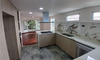 Casa en Arriendo y Venta en el sector de El Tesoro