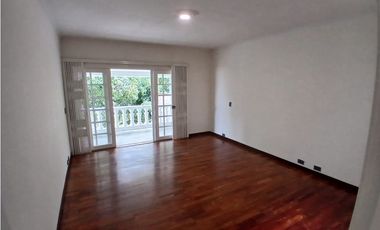 Casa en Arriendo y Venta en el sector de El Tesoro