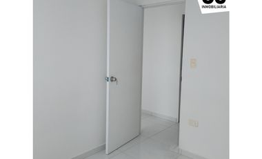 Se arrienda apartamento piso 11 conjunto Residencial mas house