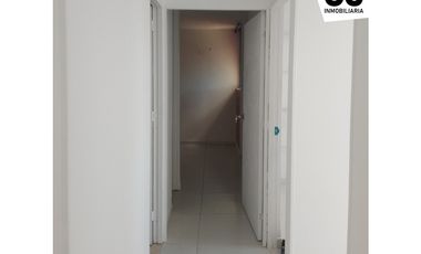 Se arrienda apartamento piso 11 conjunto Residencial mas house