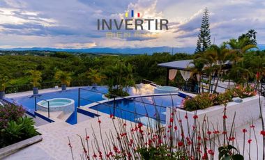 SE VENDE HOTEL EN COMBIA