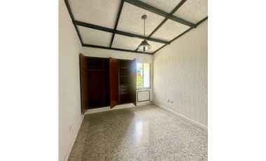 APARTAMENTO EN VENTA DE 3 HABITACIONES CERCA AL VIVA