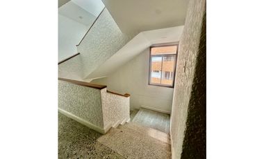 APARTAMENTO EN VENTA DE 3 HABITACIONES CERCA AL VIVA