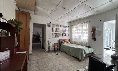 Casa lote en venta, Manila, Medellín