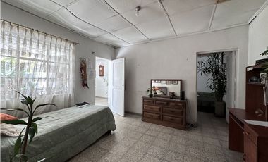 Casa lote en venta, Manila, Medellín