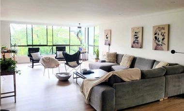 Elegancia, amplitud y ubicación estratégica. REMODELADO