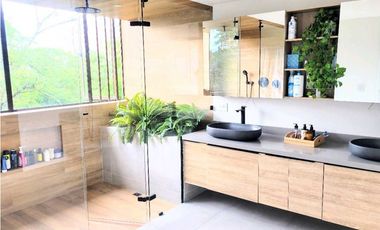 Elegancia, amplitud y ubicación estratégica. REMODELADO