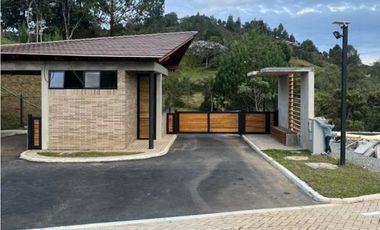 Medellín – Alto de Las Palmas | Venta de Lote en Urbanización