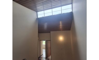 SE ARRIENDA CASA SECTOR PASADENA