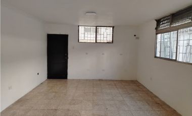 Kennedy, Hermoso Departamento en Renta, 100m2