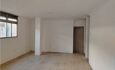 Kennedy, Hermoso Departamento en Renta, 100m2