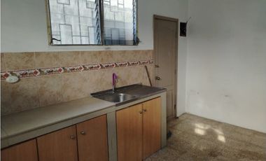 Kennedy, Hermoso Departamento en Renta, 100m2