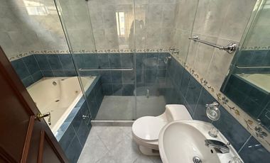 Casa en venta Floridablanca – Conjunto Prados de Cañaveral, estrato 6, 5 habitaciones, 196 m², construida en 2005, MLS 15868