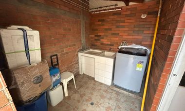 Casa en venta Floridablanca – Conjunto Prados de Cañaveral, estrato 6, 5 habitaciones, 196 m², construida en 2005, MLS 15868