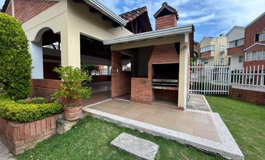 Casa en venta Floridablanca – Conjunto Prados de Cañaveral, estrato 6, 5 habitaciones, 196 m², construida en 2005, MLS 15868