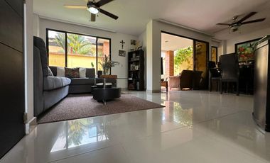 Casa en venta Jardines Campestre Floridablanca – Cañaveral, estrato 6, 4 habitaciones, 159 m² construidos, lote 170.5 m², MLS 16363