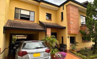 Casa en venta Jardines Campestre Floridablanca – Cañaveral, estrato 6, 4 habitaciones, 159 m² construidos, lote 170.5 m², MLS 16363