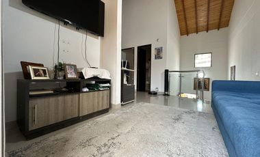 Casa en venta Jardines Campestre Floridablanca – Cañaveral, estrato 6, 4 habitaciones, 159 m² construidos, lote 170.5 m², MLS 16363