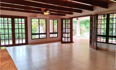 CASA EN CARDENAS REMODELADA  5REC 4.5B CON L/B 410M2