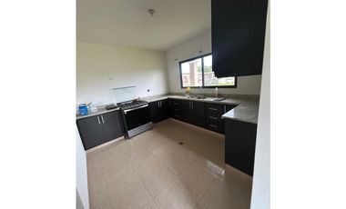 VENTA DE CASA EN ALGARROBOS 2R