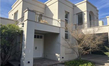 Venta casa Lujan de Cuyo