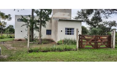 Casa con Quincho en Ayres de Colonia!