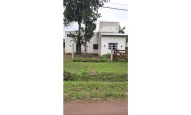 Casa con Quincho en Ayres de Colonia!