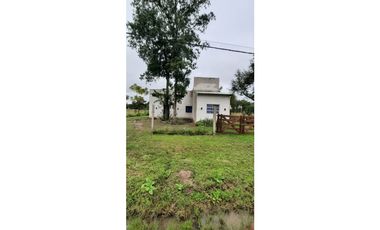 Casa con Quincho en Ayres de Colonia!