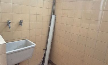 calle 49 e/13 y 14 - DEPTO 2 dorm