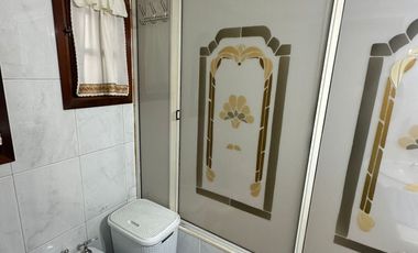 Hermosa casa con local comercial en venta en Villa Madero, PERMUTA MENOR VALOR