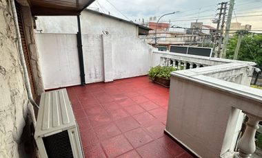 Hermosa casa con local comercial en venta en Villa Madero, PERMUTA MENOR VALOR