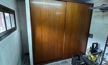 Hermosa casa con local comercial en venta en Villa Madero, PERMUTA MENOR VALOR