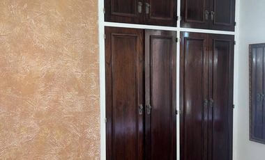 Casa en venta c/ cochera en Chacras de Coria