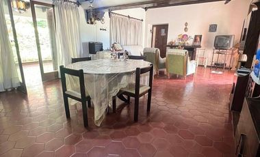Casa en venta c/ cochera en Chacras de Coria