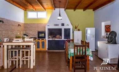 Casa en venta de 3 dormitorios en Campo Quijano