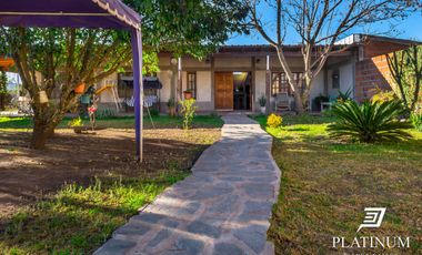 Casa en venta de 3 dormitorios en Campo Quijano
