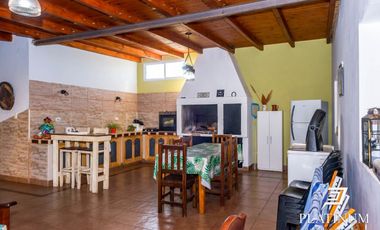Casa en venta de 3 dormitorios en Campo Quijano