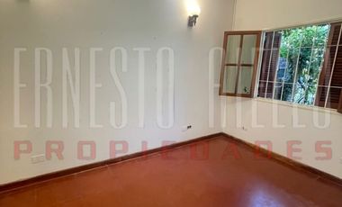 Casa en alquiler en Ezpeleta Este