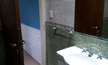 Casa PH en alquiler en Bernal Oeste